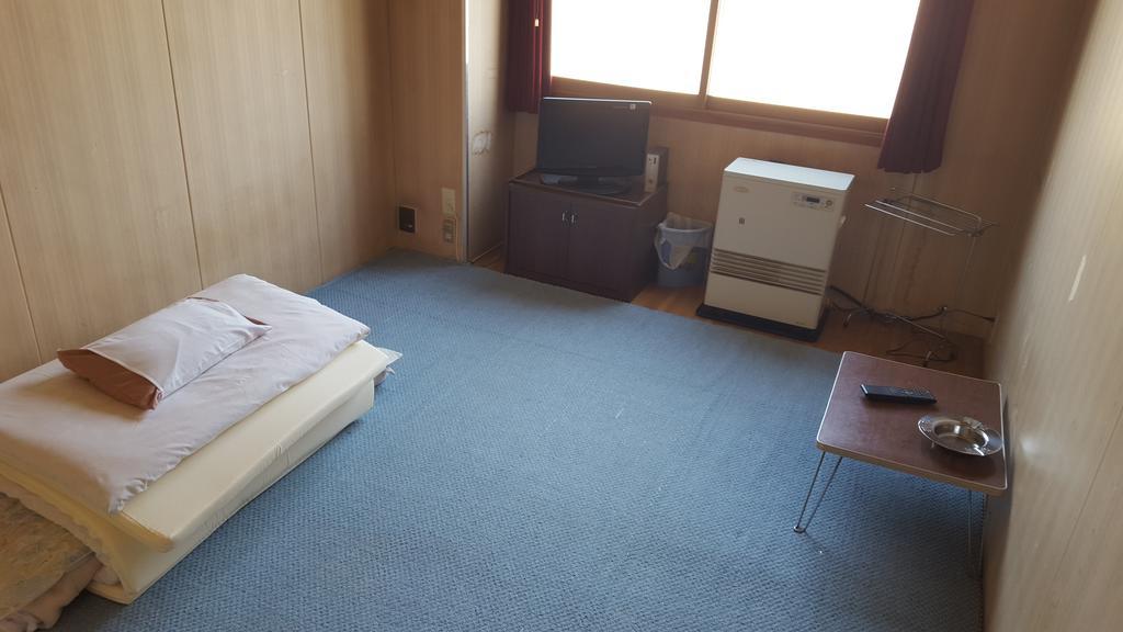 Marutake Ryokan Kutchan Exterior foto